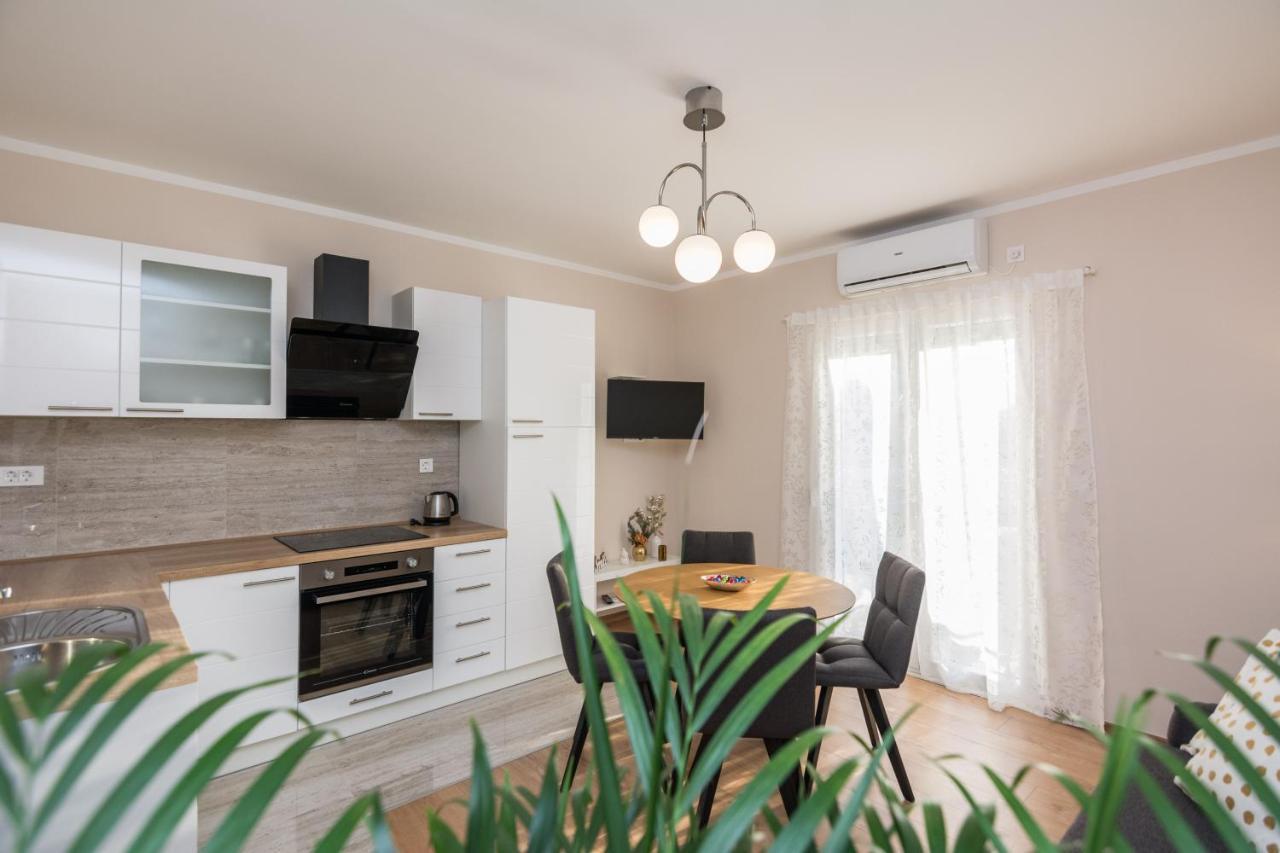 Apartament Star - Free Private Parking *